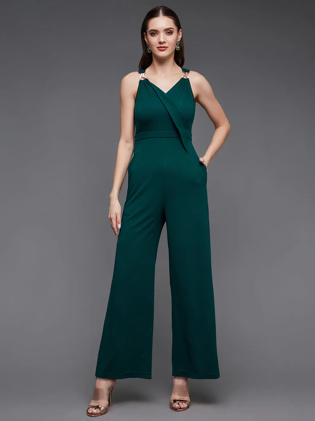 Crease Ease Women's Green V-Neck Sleeveless Solid Wrap Regular Collared Jumpsuit