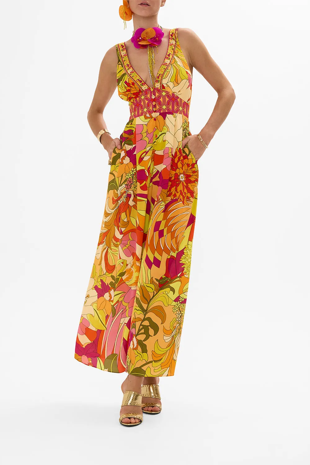 HALTERNECK JUMPSUIT WITH TIE NECK THE FLOWER CHILD SOCIETY