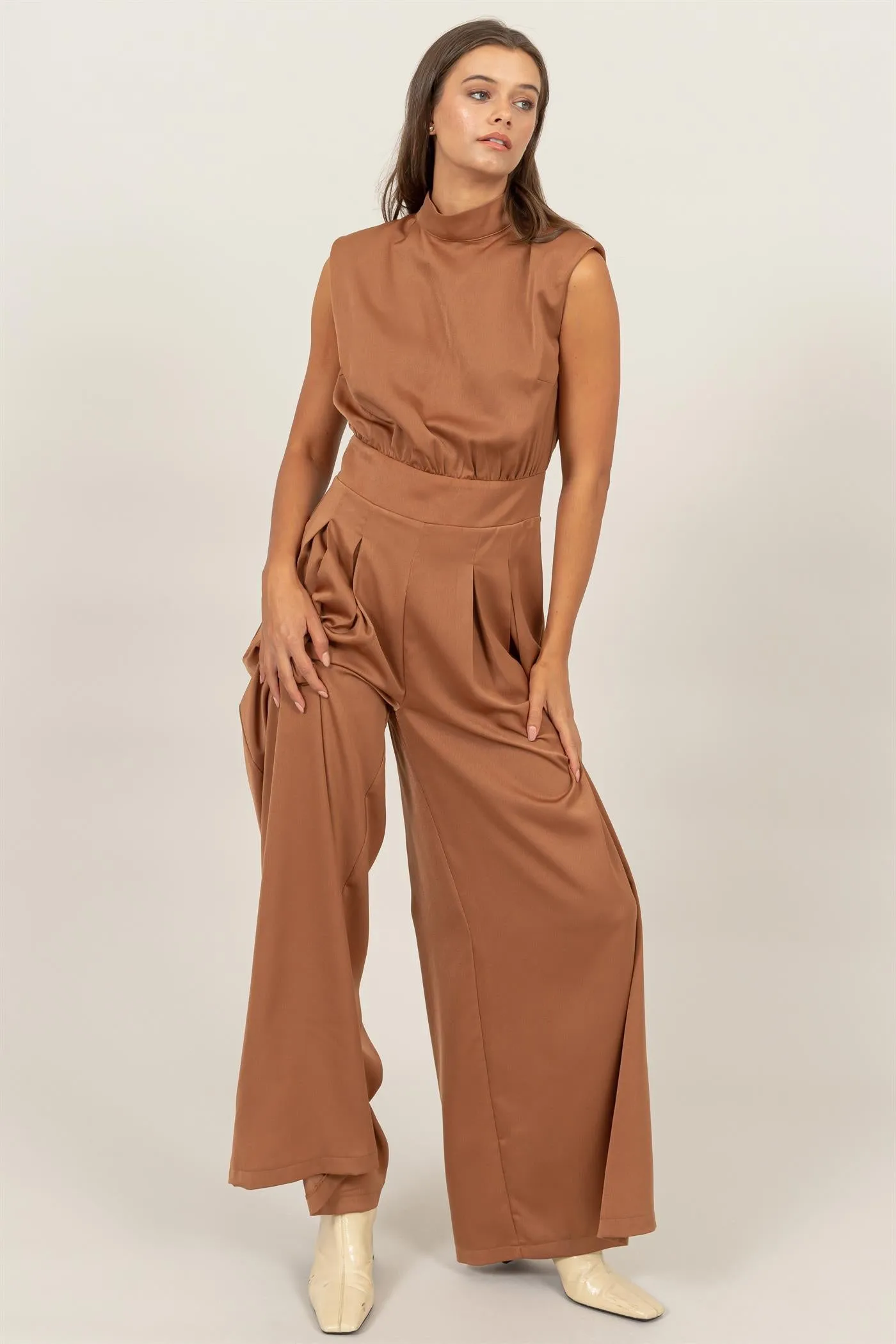 HF24G072-SLEEVELESS WIDE LEG SATIN JUMPSUIT