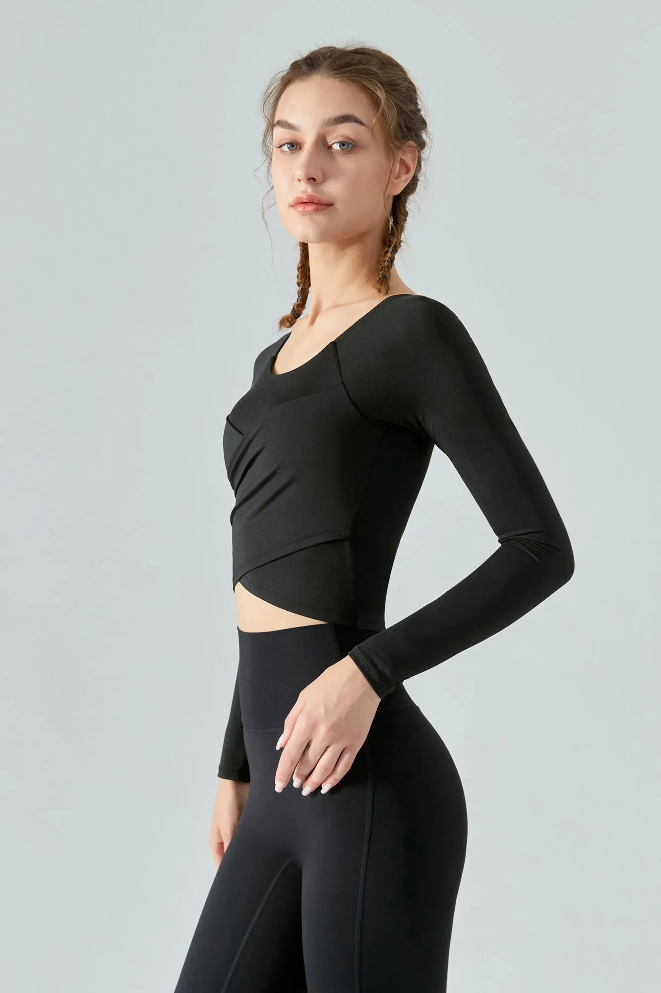 Long Sleeve Front Tie Wrap Detailing Yoga Top