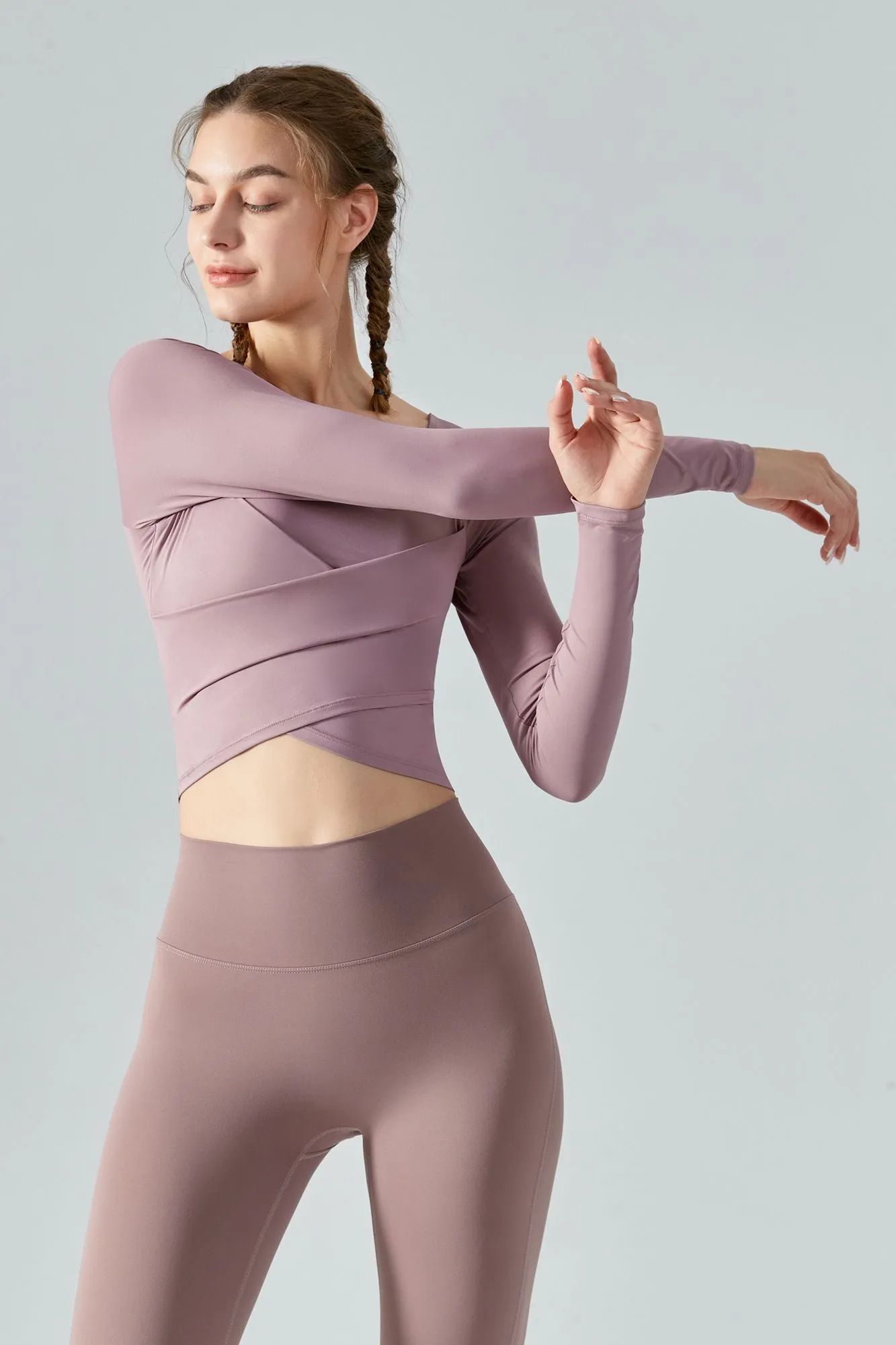 Long Sleeve Front Tie Wrap Detailing Yoga Top